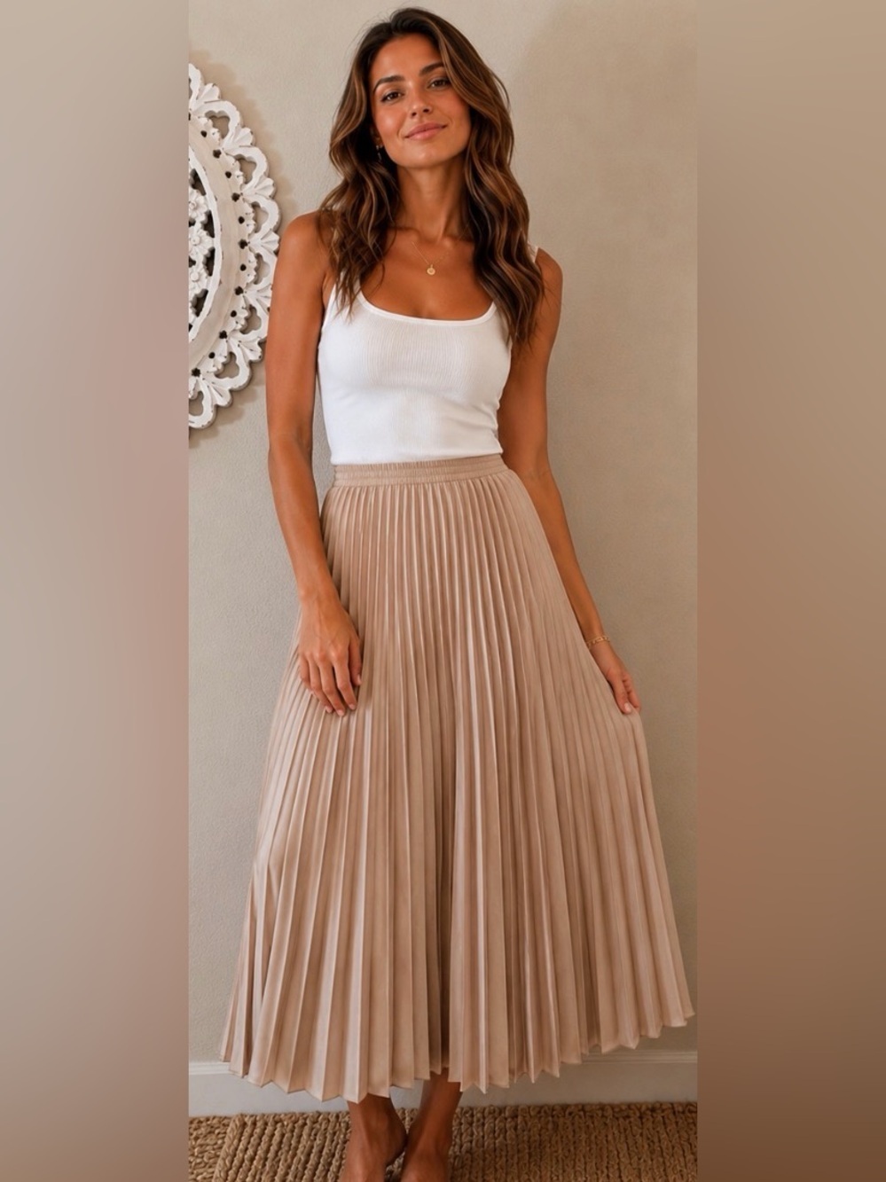 Dainty Jewells Pleated Skirt in Soft gold